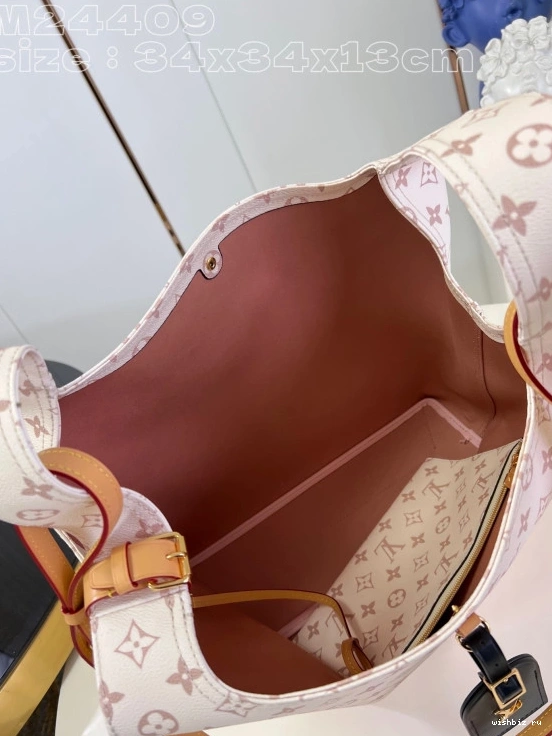 WIS LOUIS VUITTON GM Atlantis 0724